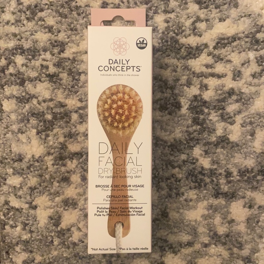 Daily Concepts Facial Drybrush!